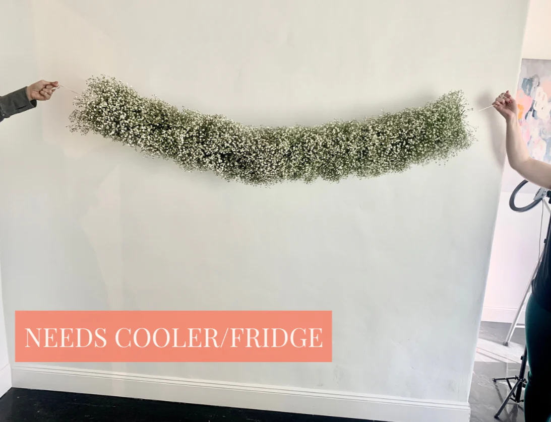 White Baby's Breath Garland - Image 3