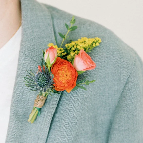 Bright and Cheerful Full DIY Bridal and 4-5 Bridesmaid Bouquets - Image 3