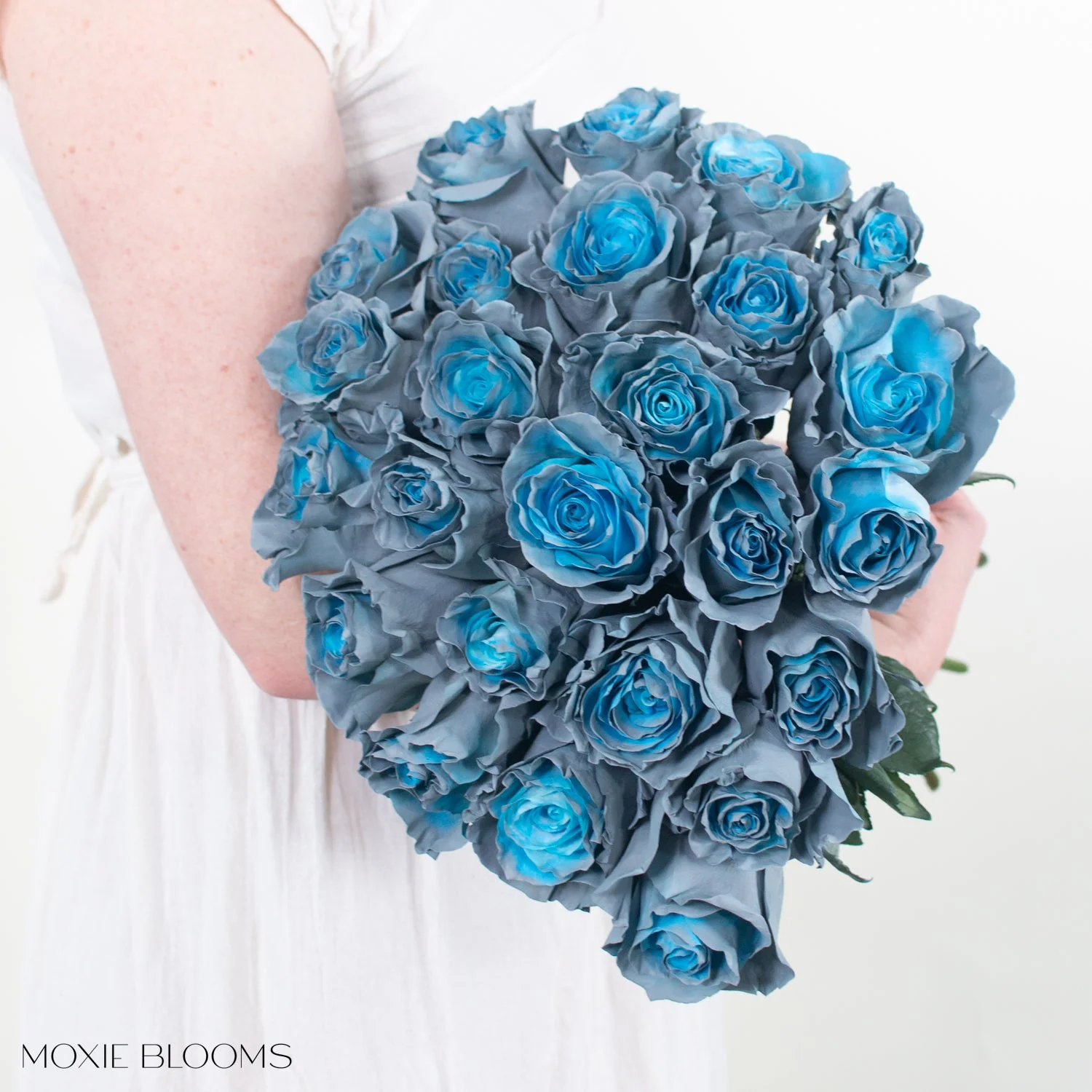 Aquamarine Novelty Rose - Image 4