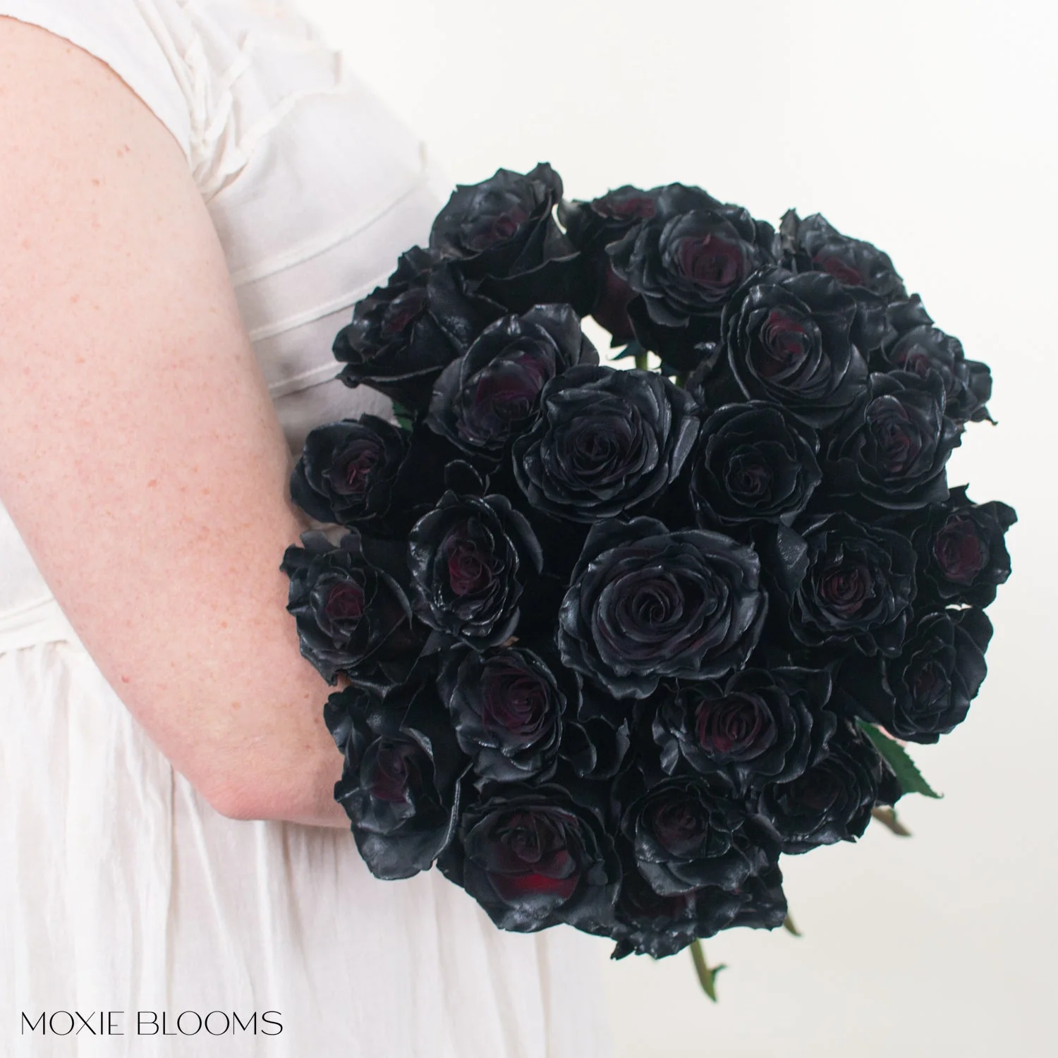 Black Ember Novelty Rose - Image 3