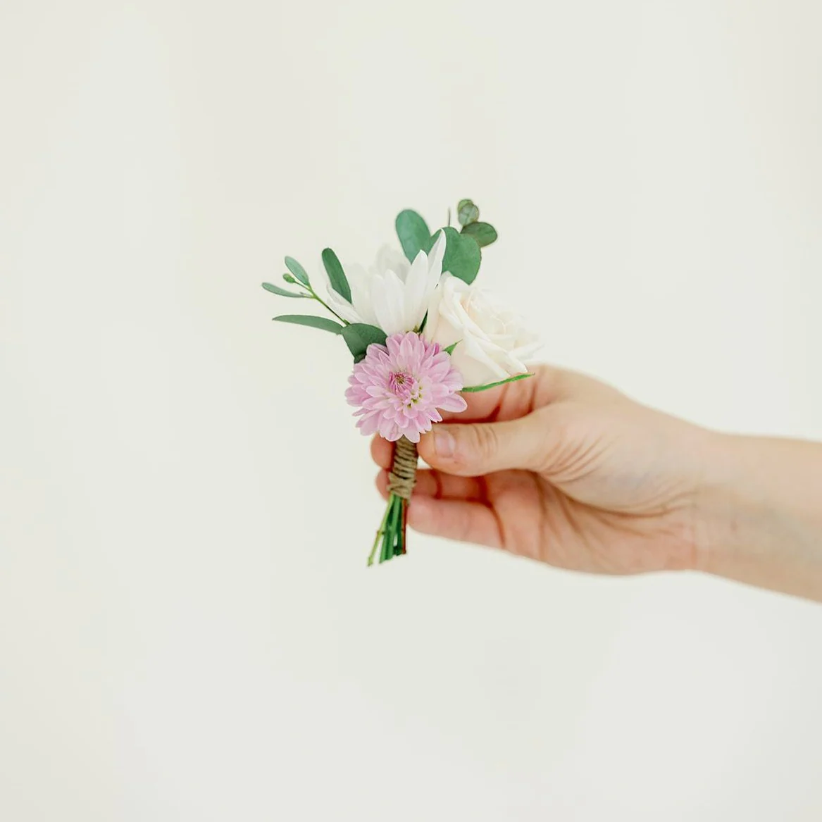 Lavender and Cream Full DIY Bridal and 4-5 Bridesmaid Bouquets - Image 7