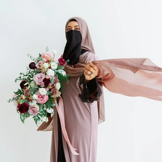 Mauve and Plum Full DIY Bridal and 4-5 Bridesmaid Bouquets - Image 2