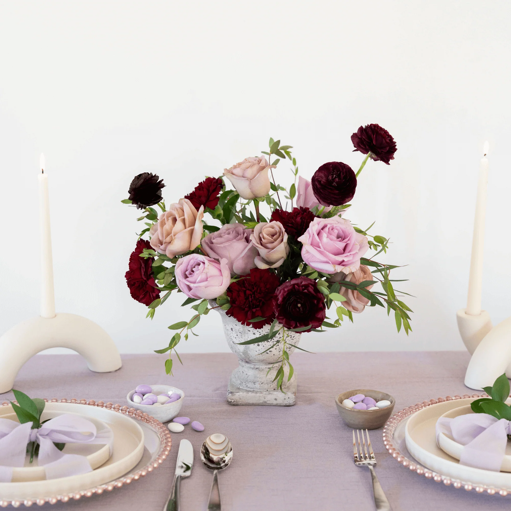 Moody Violet Premade Plus - 8 Centerpieces