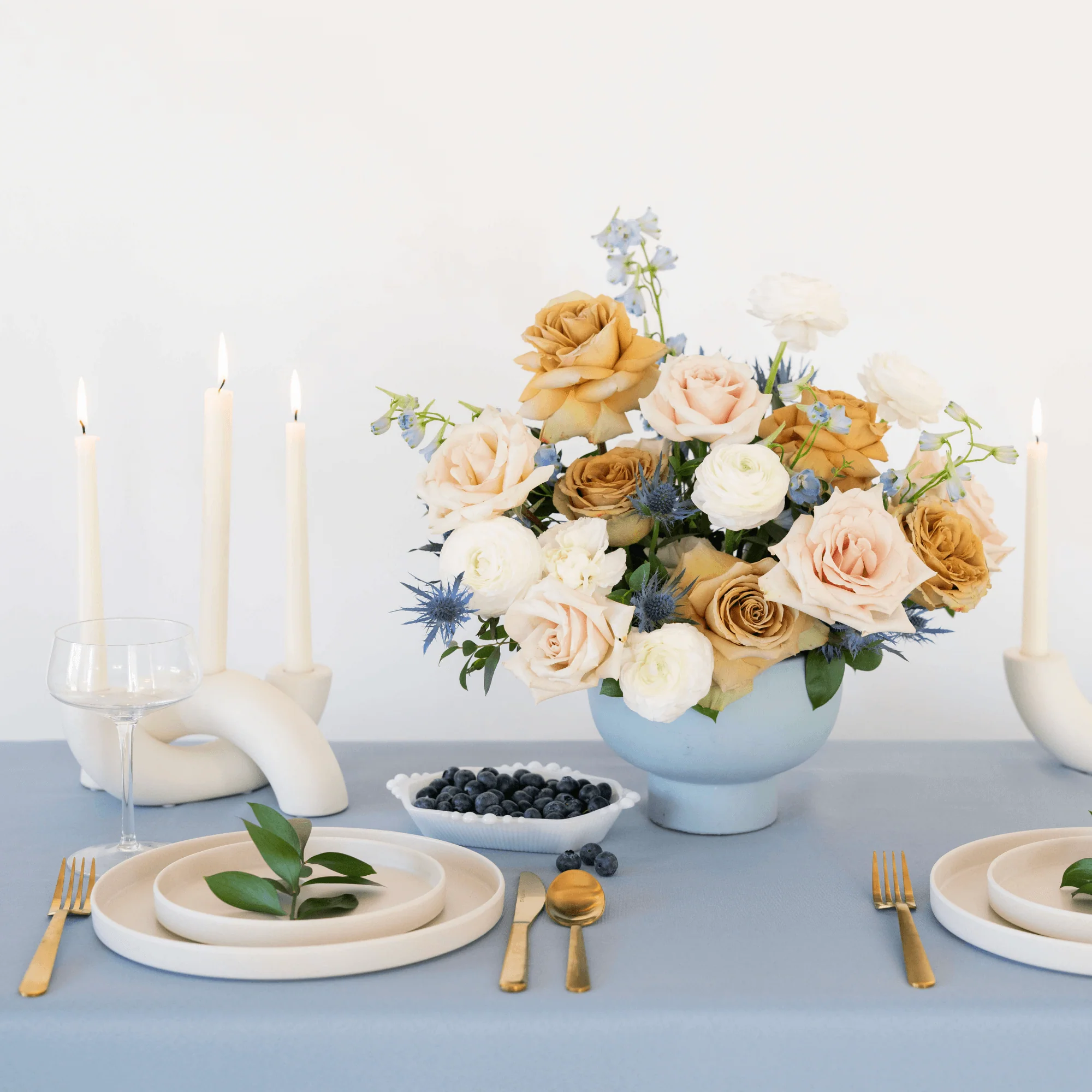 Pacific Gold Premade Plus - 8 Centerpieces