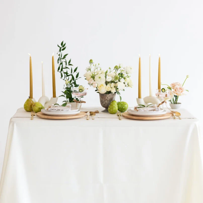 White Linen Centerpiece - Image 5